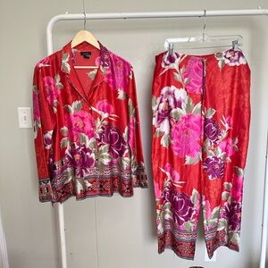 Natori Auburn Floral 2 Piece Silky Soft Button Up Pajama Set size large